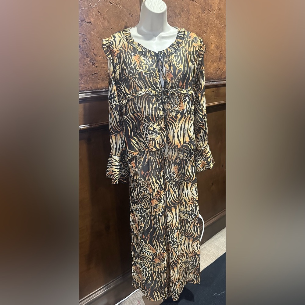 NWT SIZE M/L DOTTO LUXURY RESORT WEAR Zebra Print Pantsuit - Black and Tan